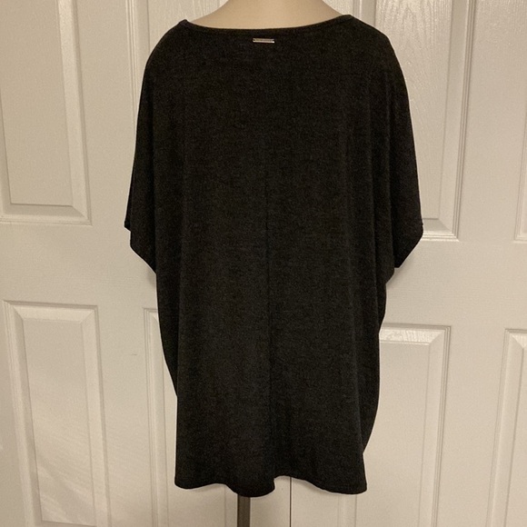 NWOT Life Is Good charcoal cap sleeve top XL - Picture 6 of 16